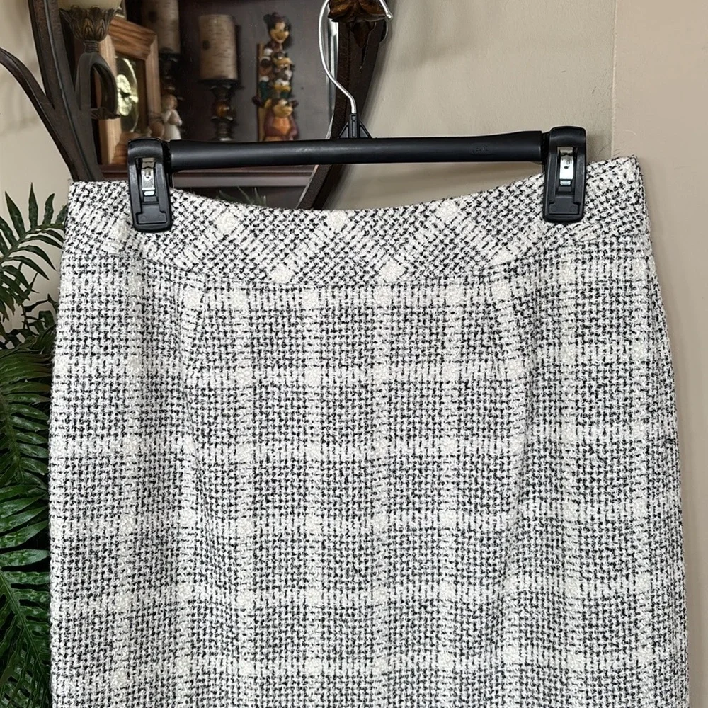 Classiques Entier Black & White Tweed Checks Lined Skirt w/ Pleated Ruffle Hem